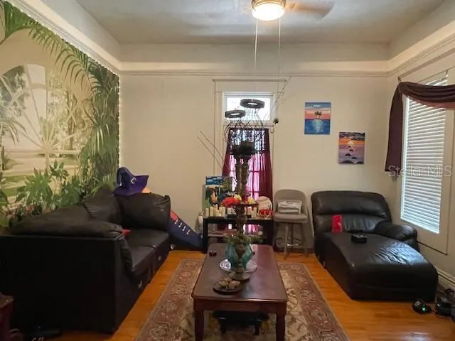 317 W FRANCES AVE
