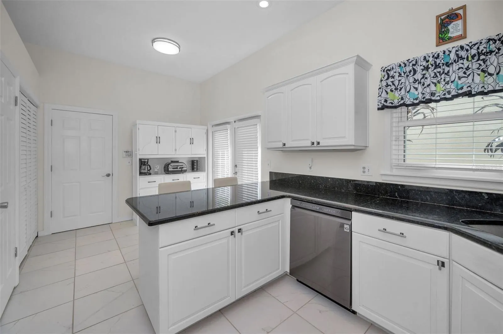 511 HAVERHILL LN