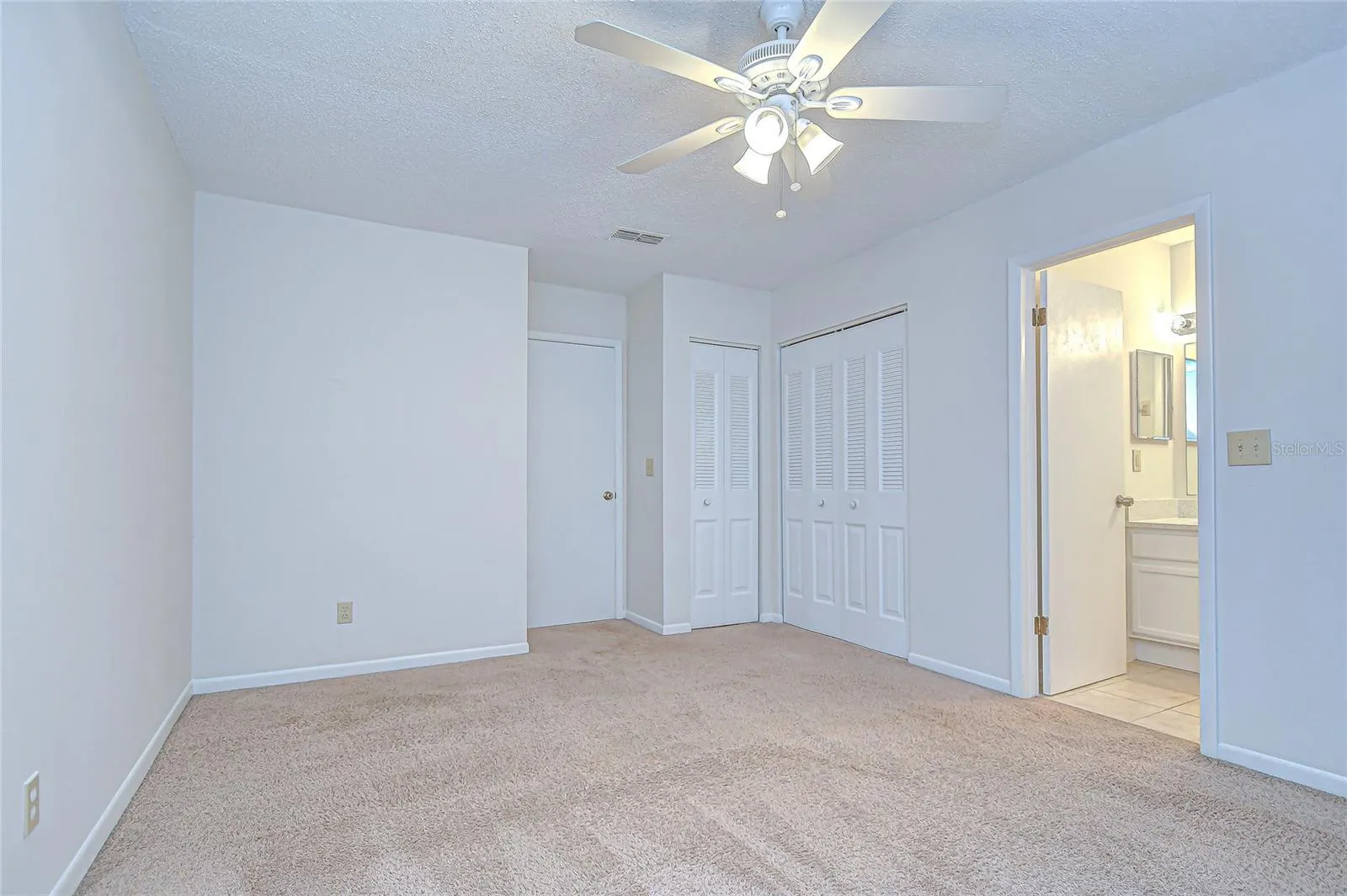5208 SUNRIDGE PALMS DR #105, #105