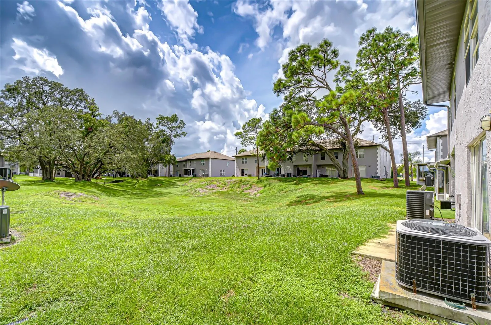 5208 SUNRIDGE PALMS DR #105, #105