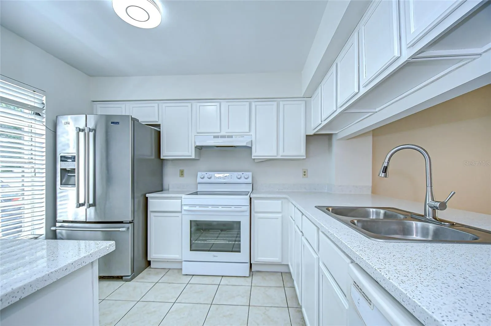 5208 SUNRIDGE PALMS DR #105, #105