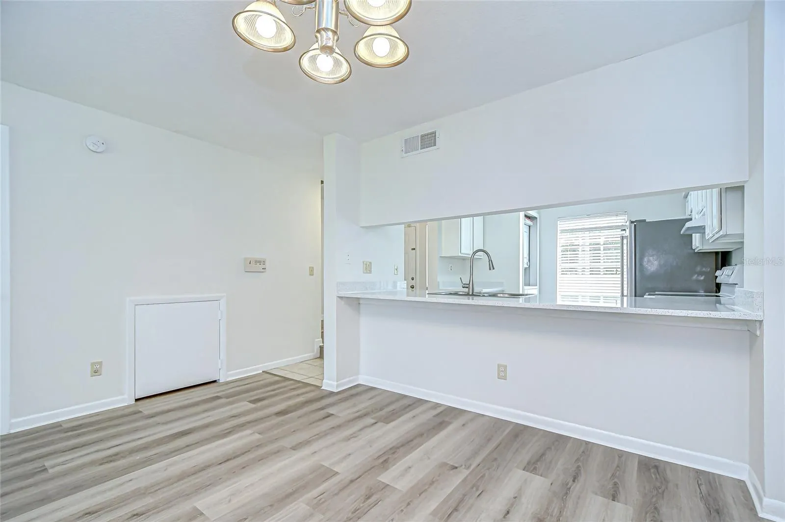 5208 SUNRIDGE PALMS DR #105, #105