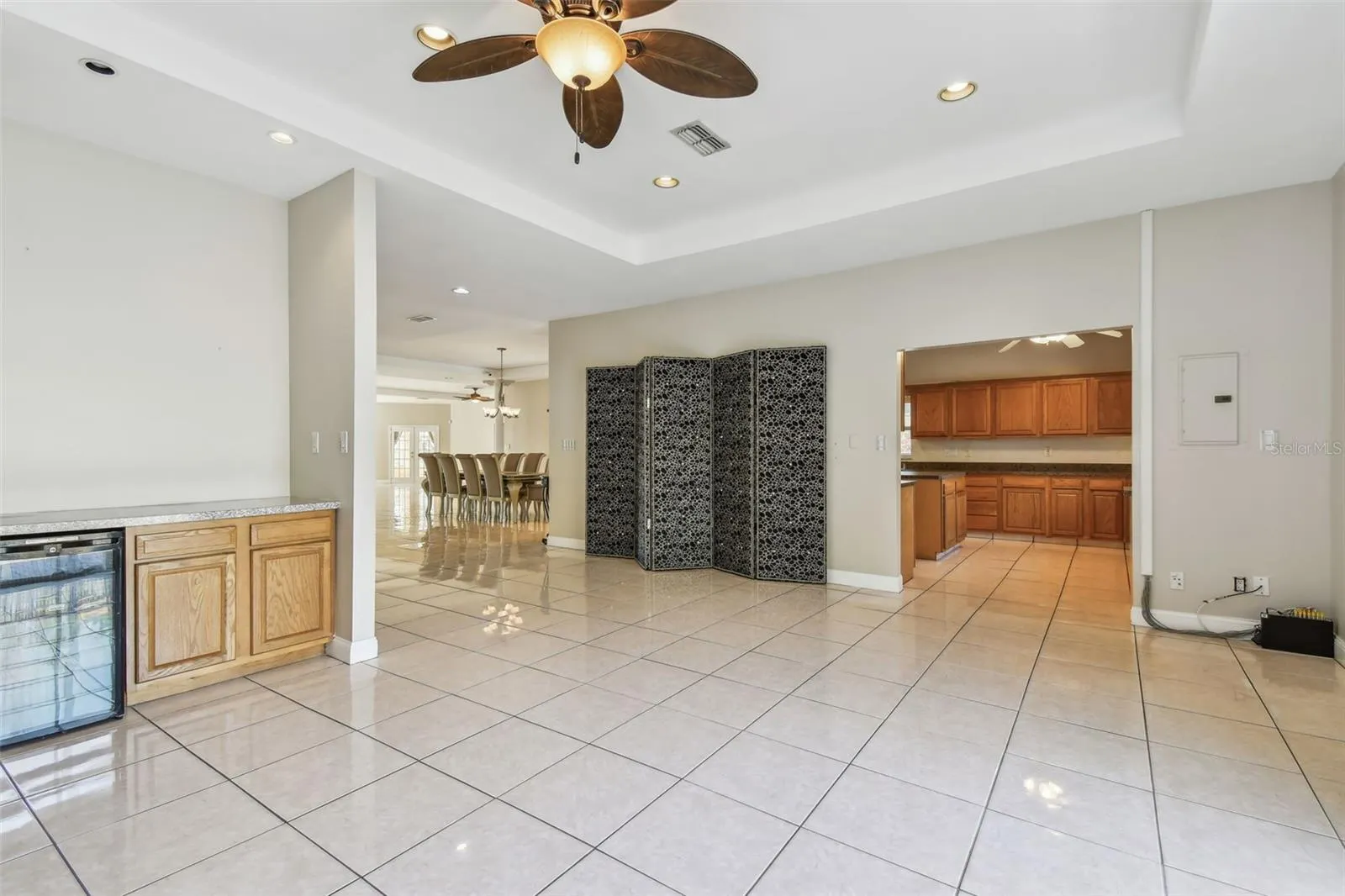 284 PENINSULA AVE
