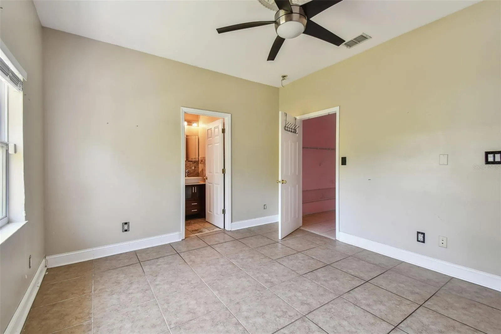 284 PENINSULA AVE