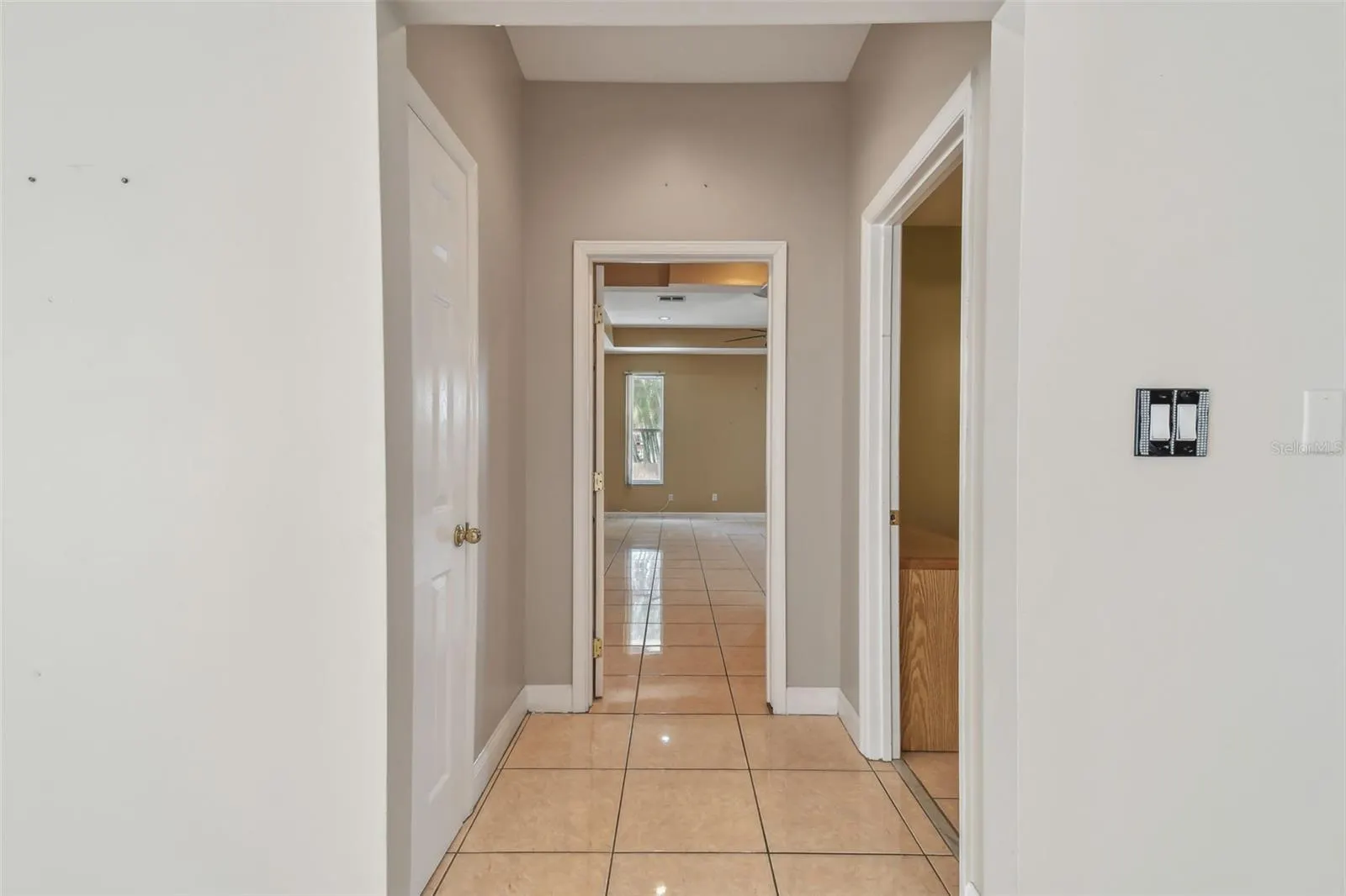 284 PENINSULA AVE