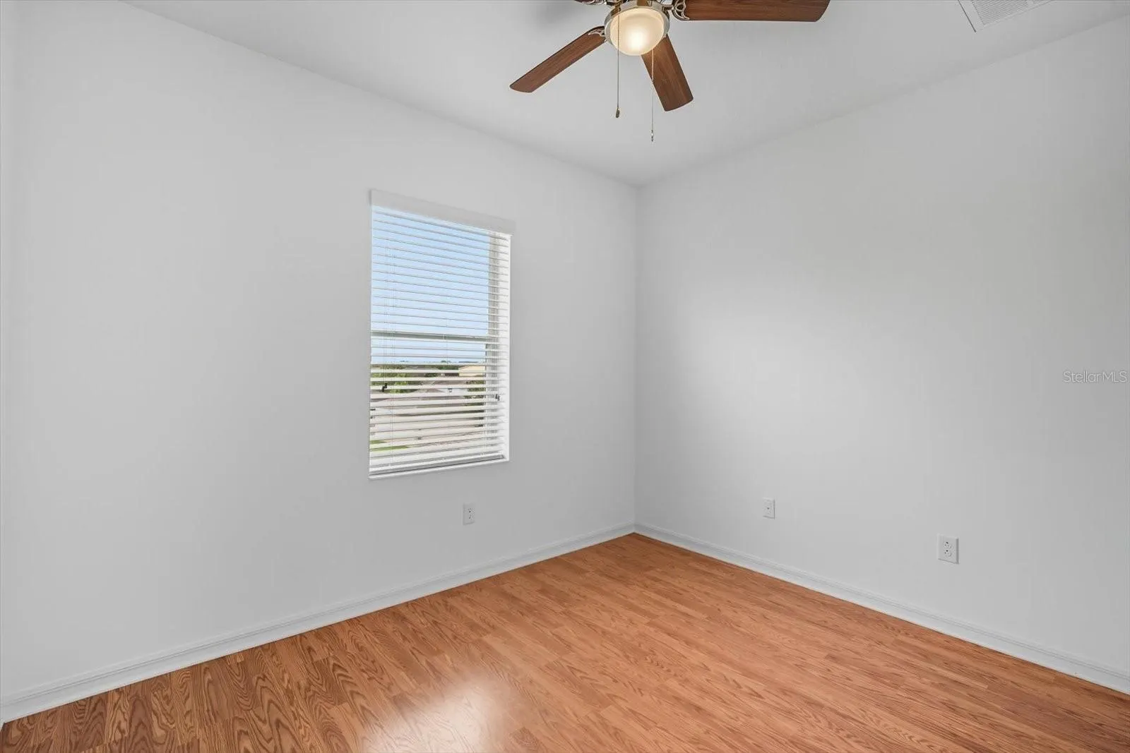 11213 GRAND PARK AVE