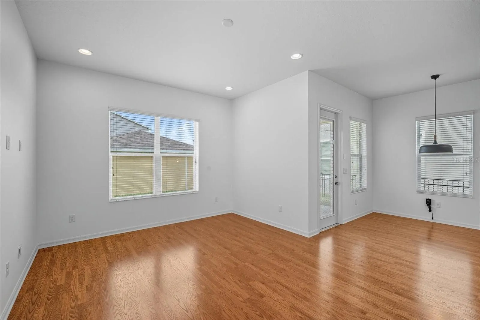 11213 GRAND PARK AVE