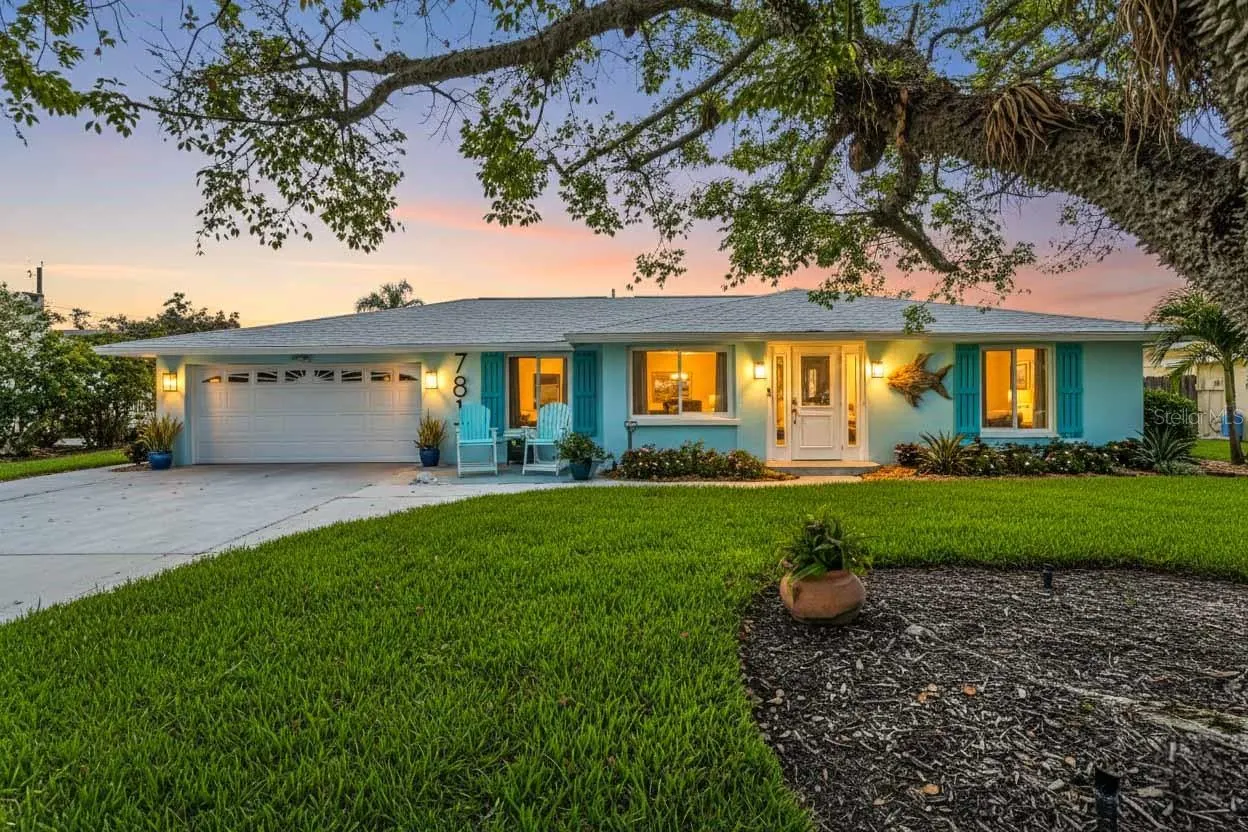 7817 ALHAMBRA DR