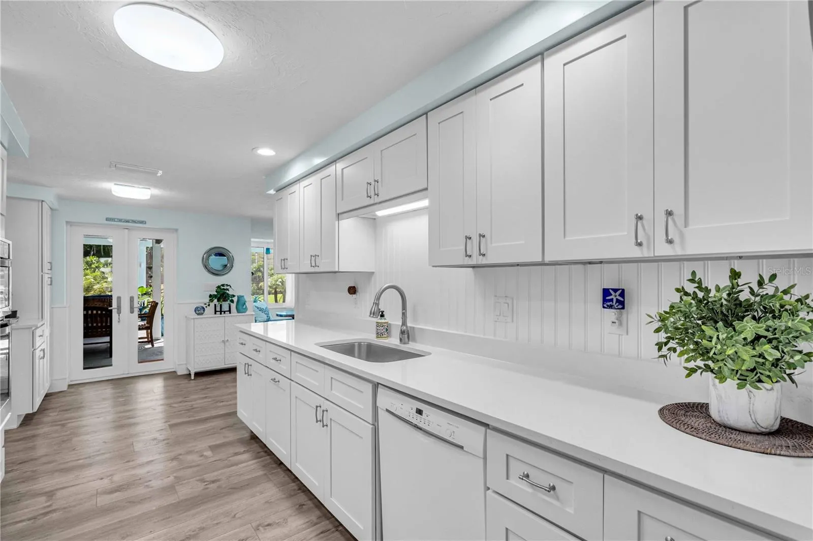 7817 ALHAMBRA DR