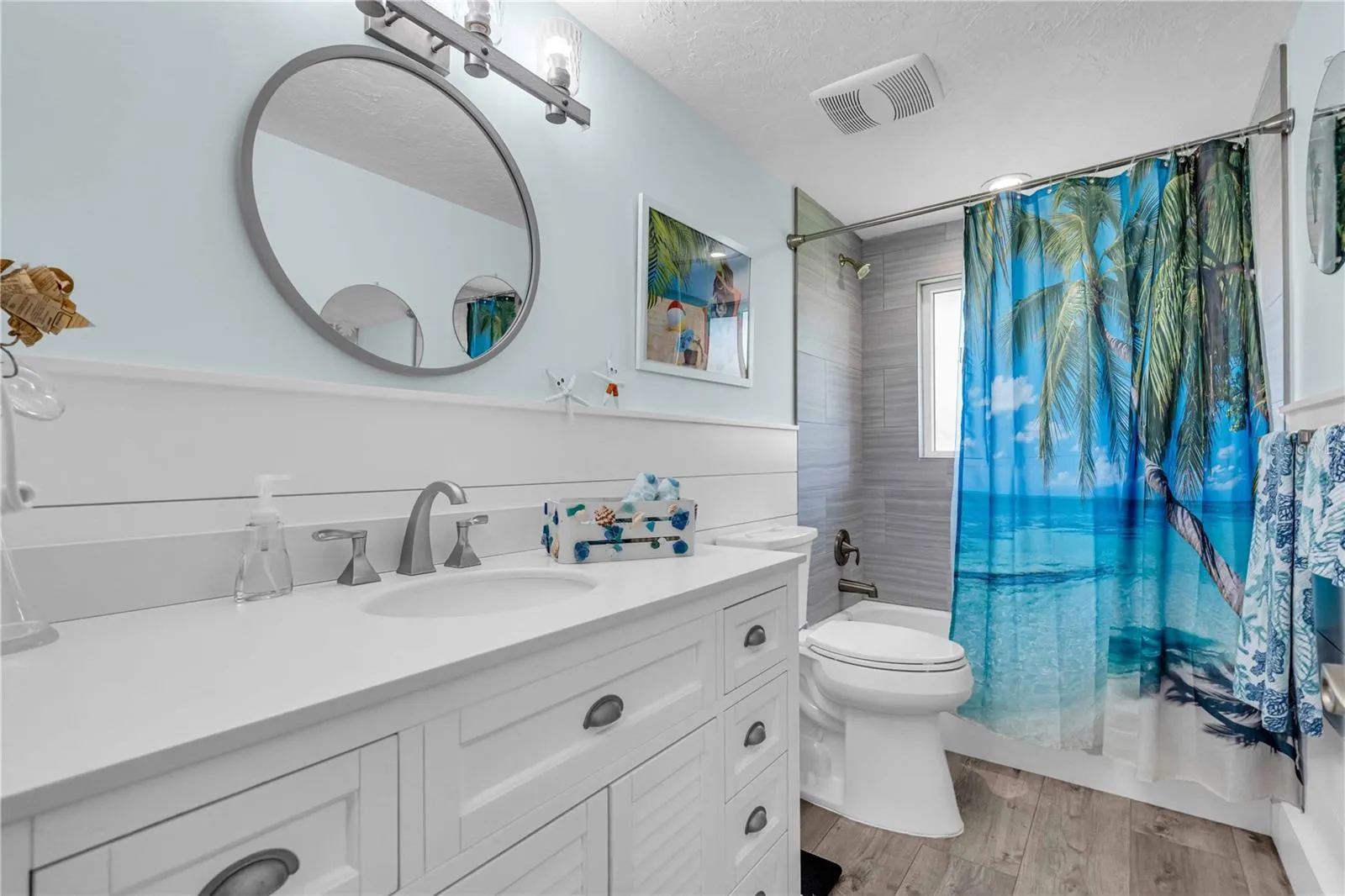 7817 ALHAMBRA DR