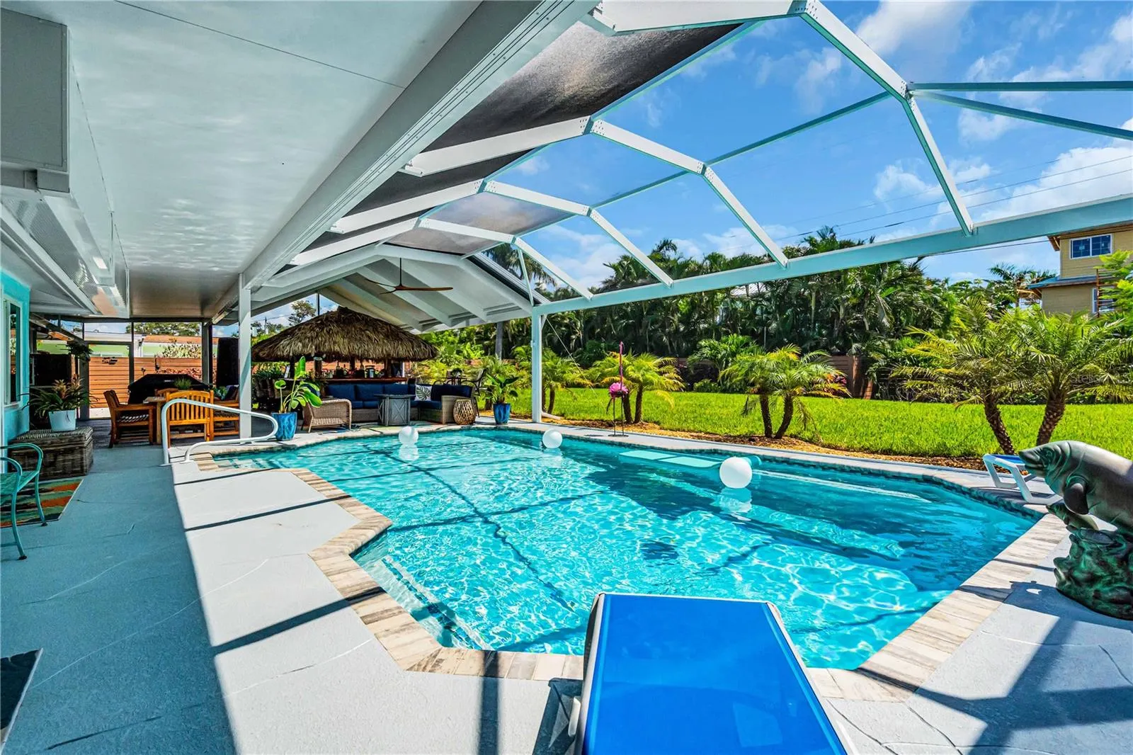 7817 ALHAMBRA DR