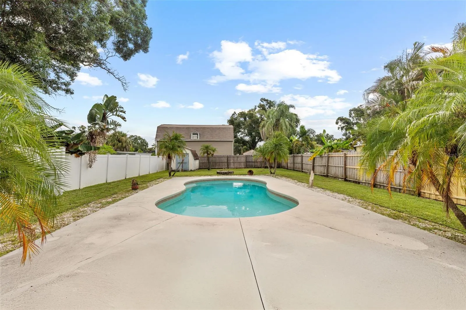7049 67TH WAY N