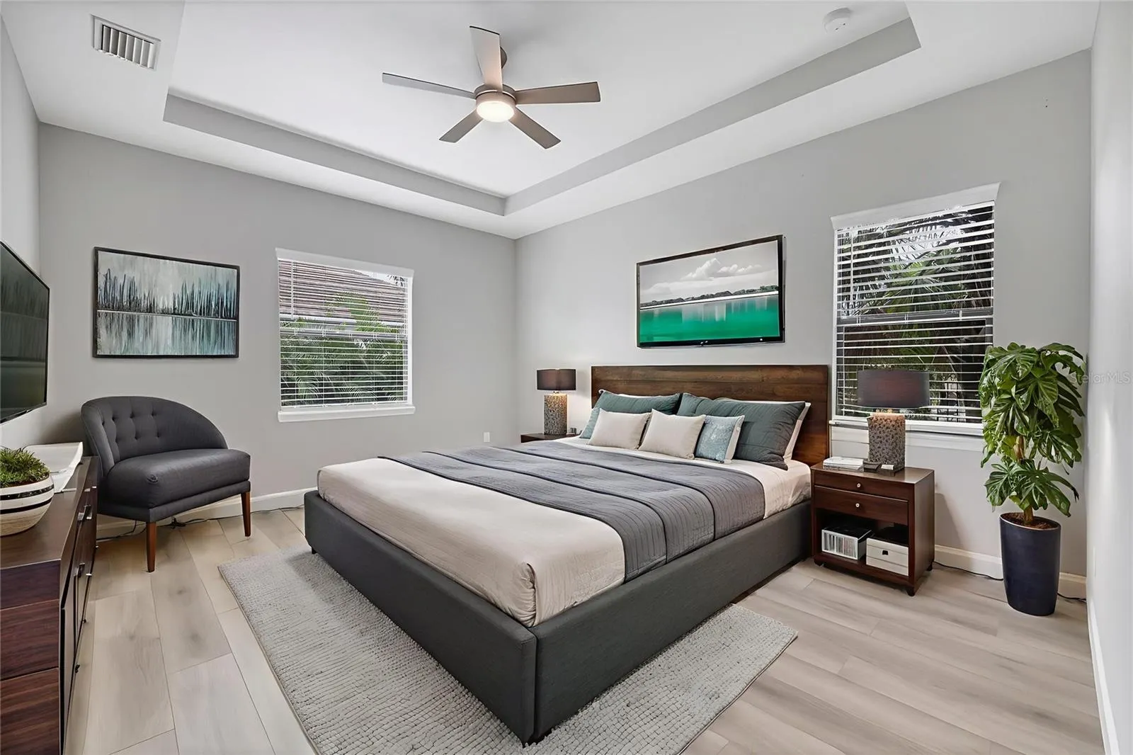 5410 TITLE ROW DR