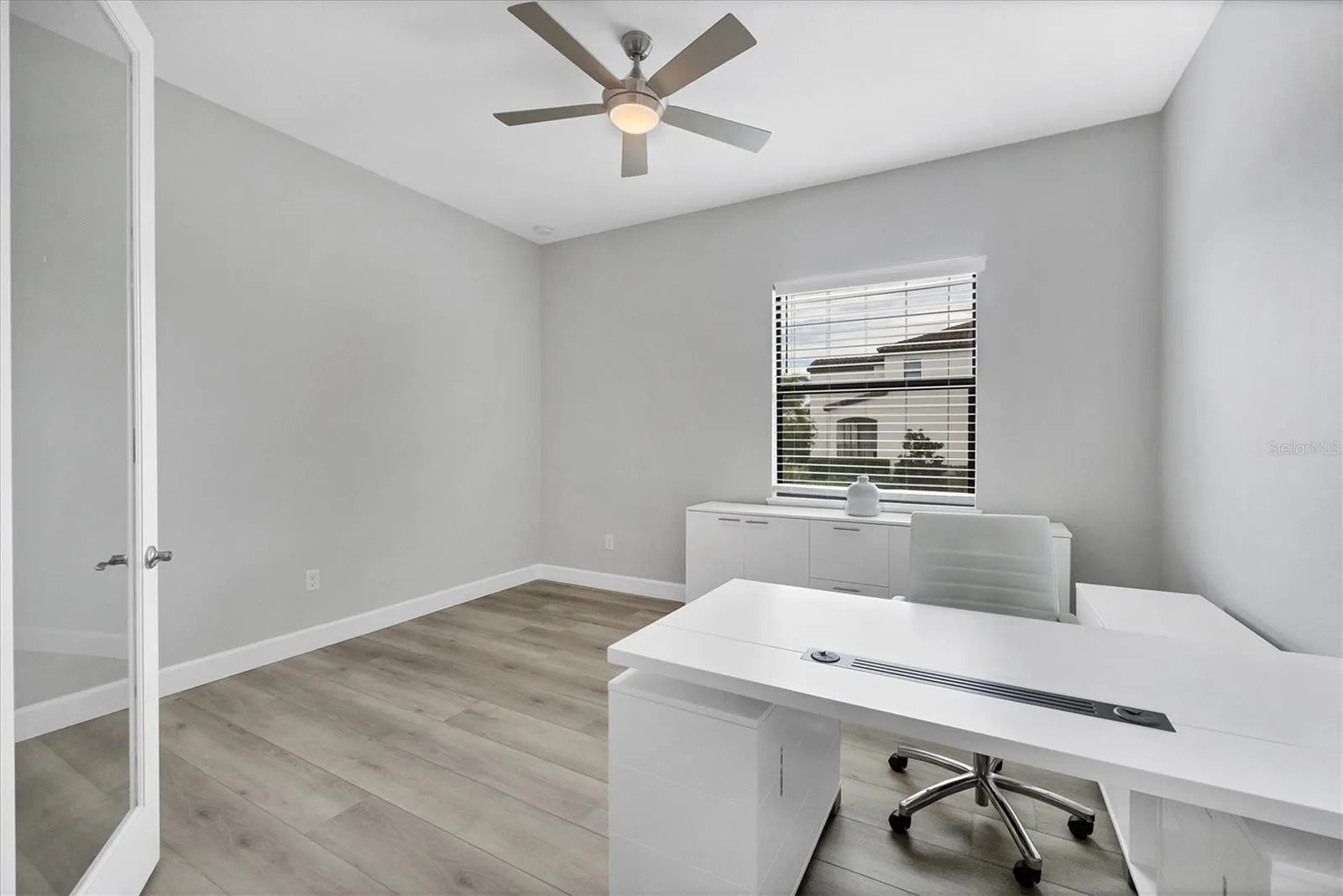5410 TITLE ROW DR