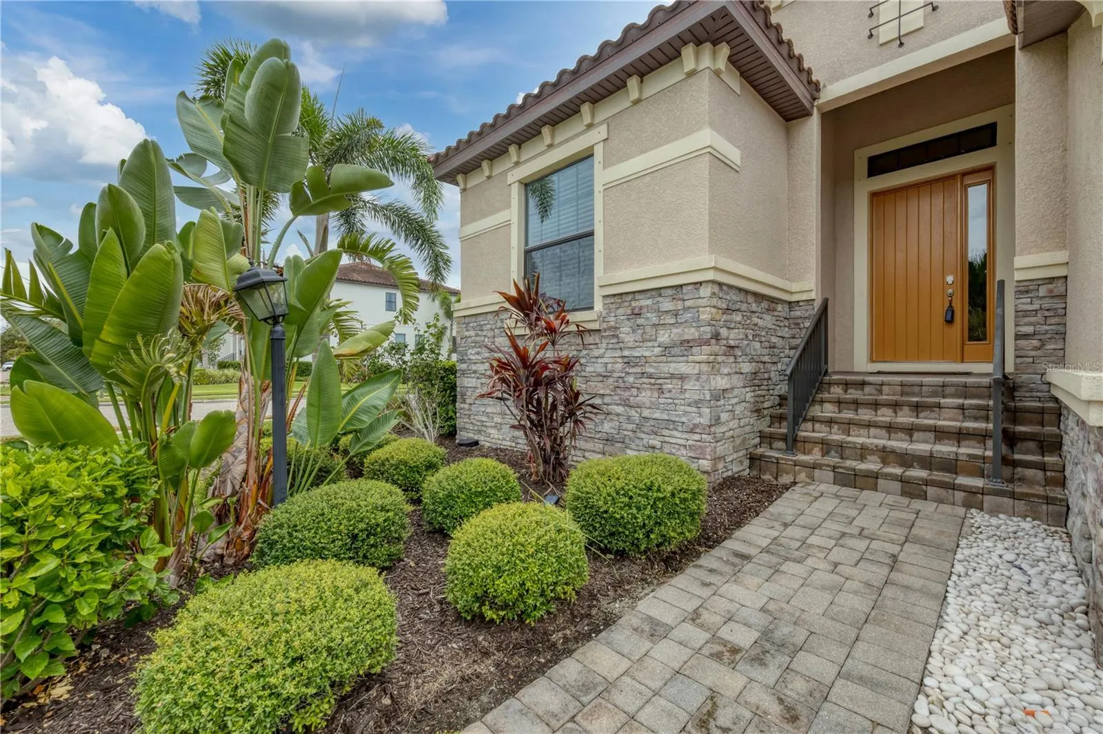 5410 TITLE ROW DR