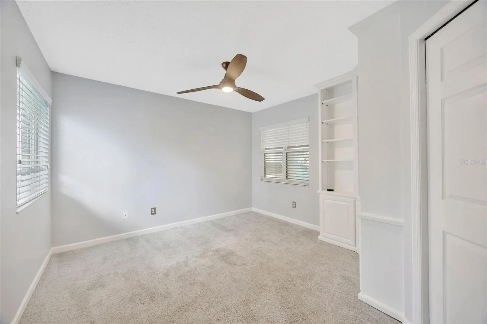 15811 SANCTUARY DR