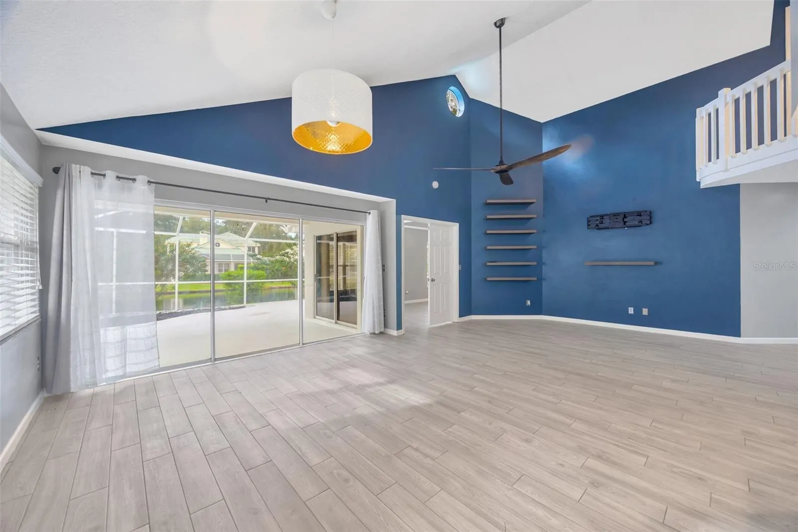 15811 SANCTUARY DR