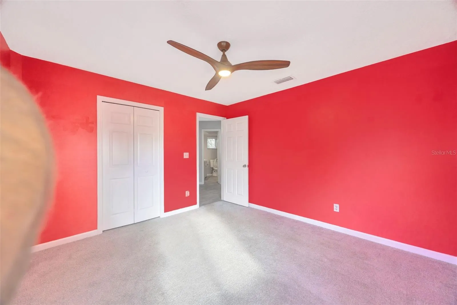 15811 SANCTUARY DR