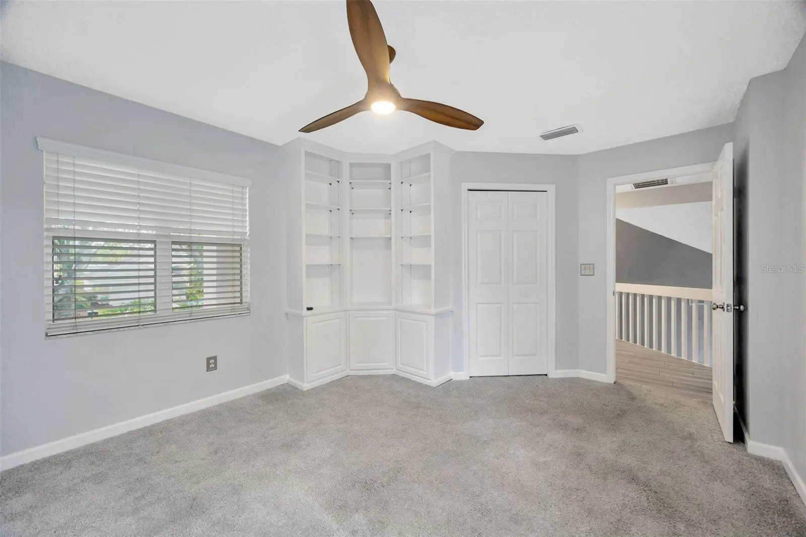 15811 SANCTUARY DR