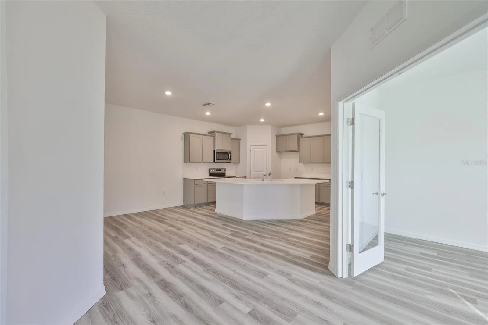 4021 WESTWOOD FIELDS LOOP