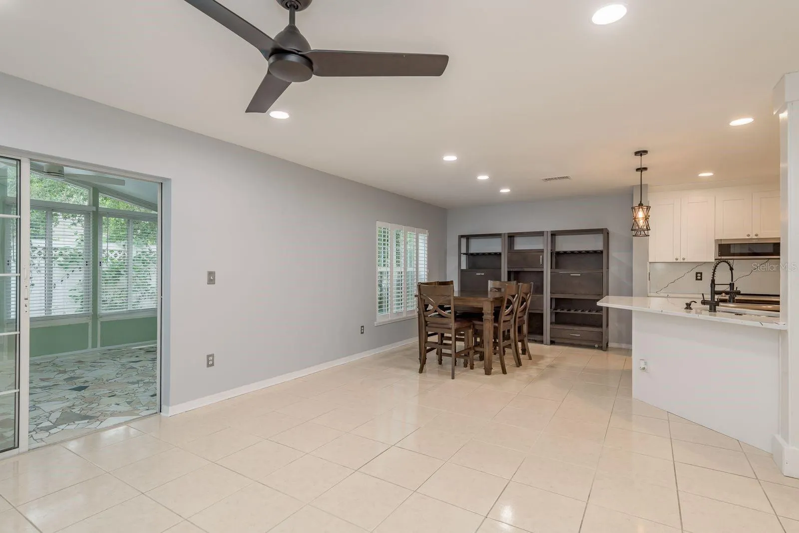 1128 SUNSET POINT RD #403, #403