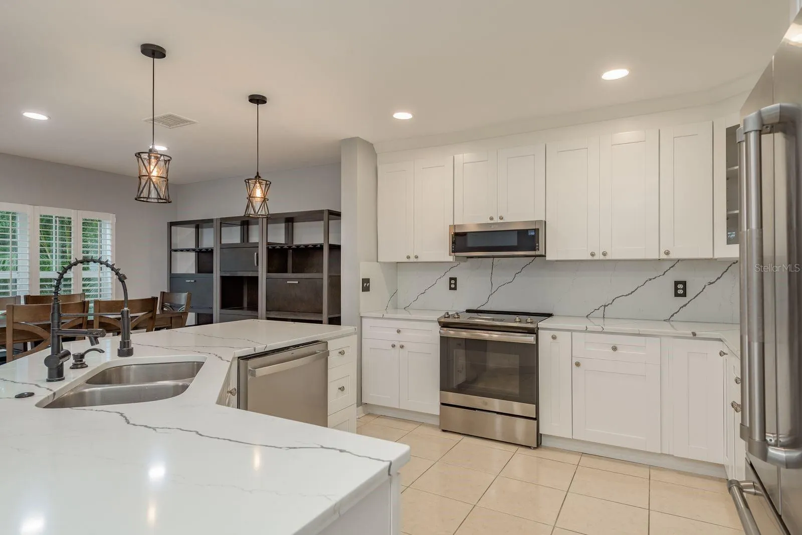 1128 SUNSET POINT RD #403, #403
