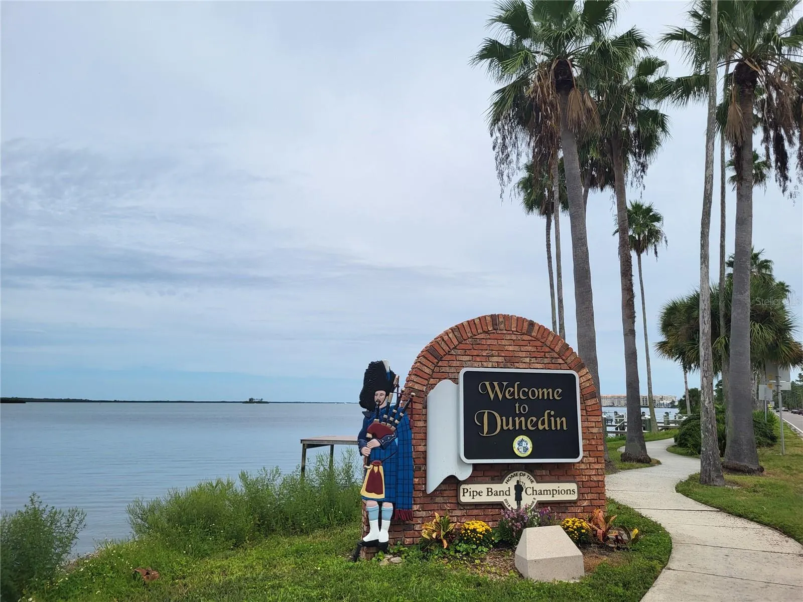 1128 SUNSET POINT RD #403, #403