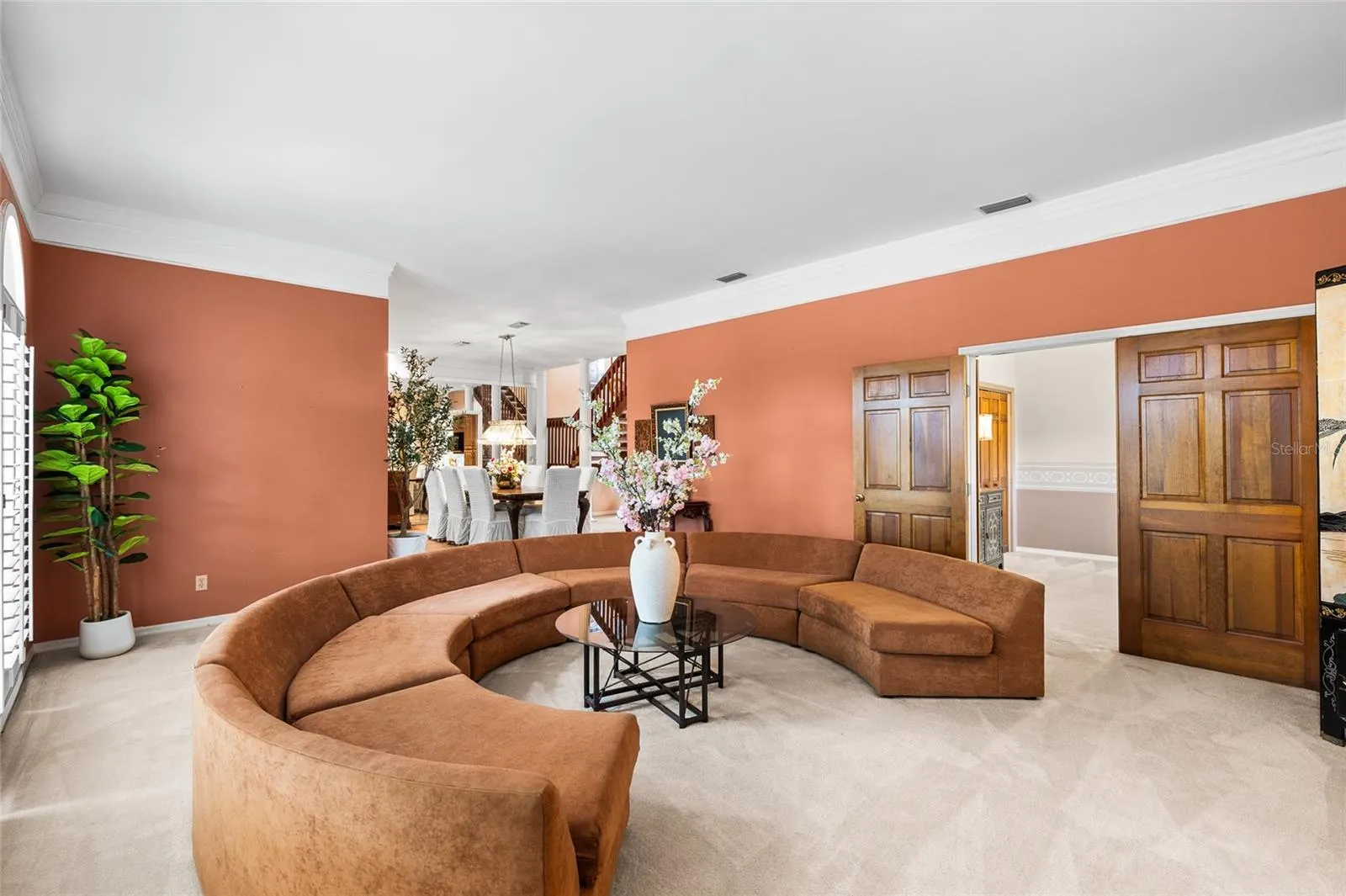 4407 MEADOW WOOD WAY