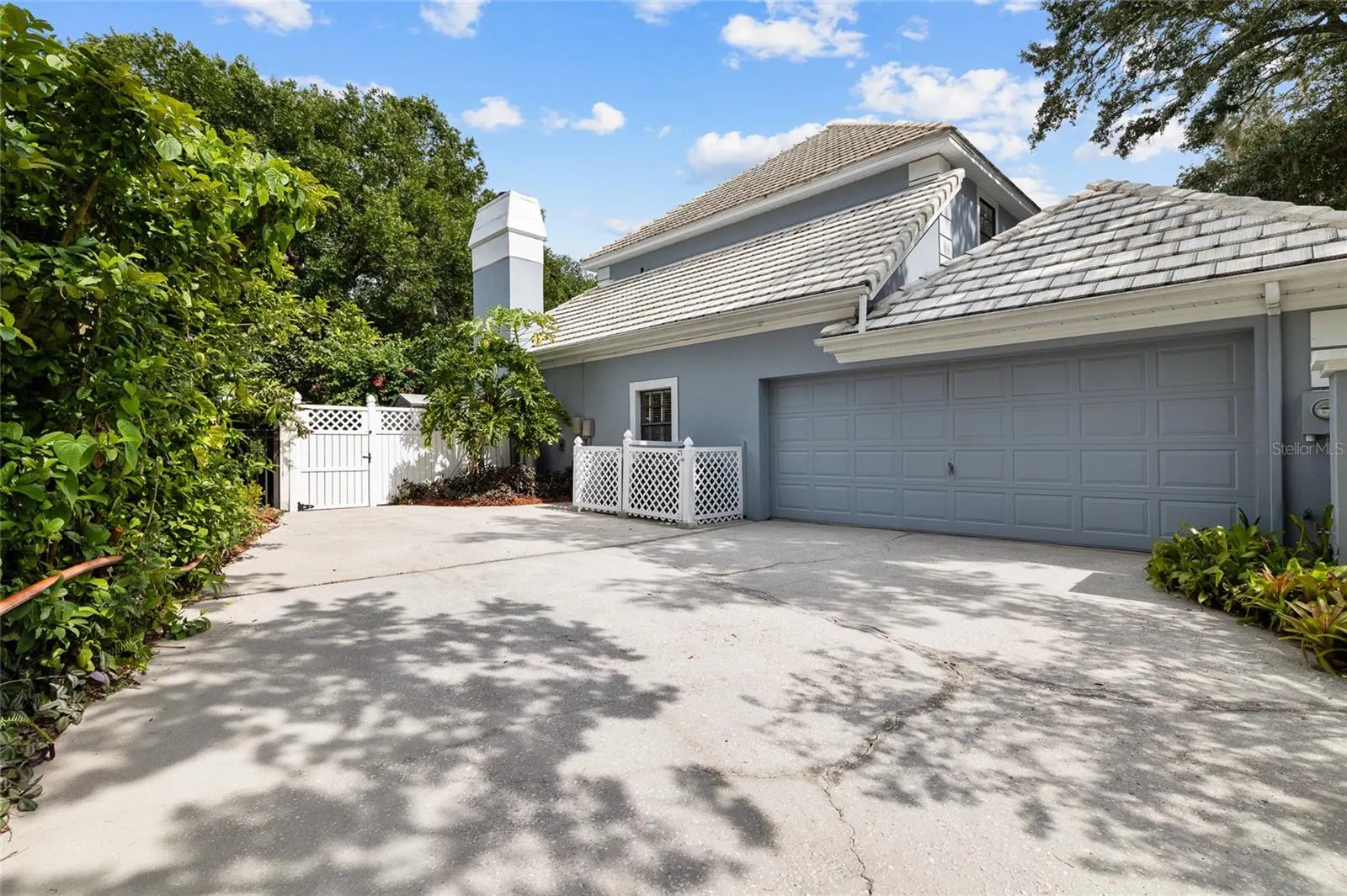 4407 MEADOW WOOD WAY