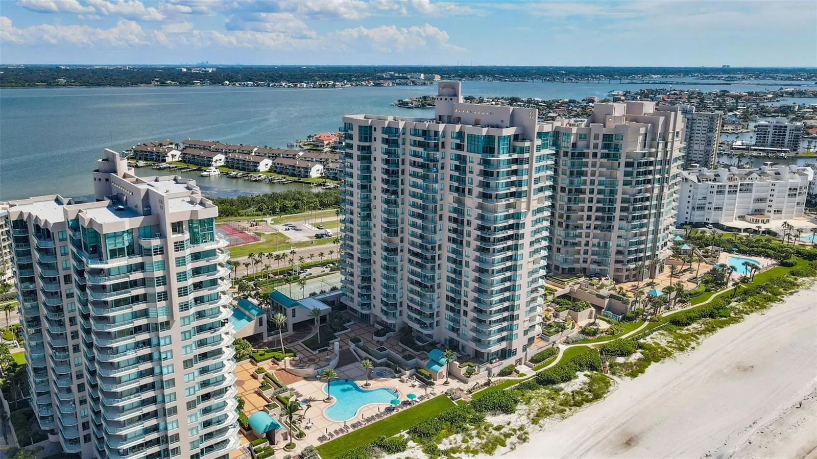 1540 GULF BLVD #1805, #1805