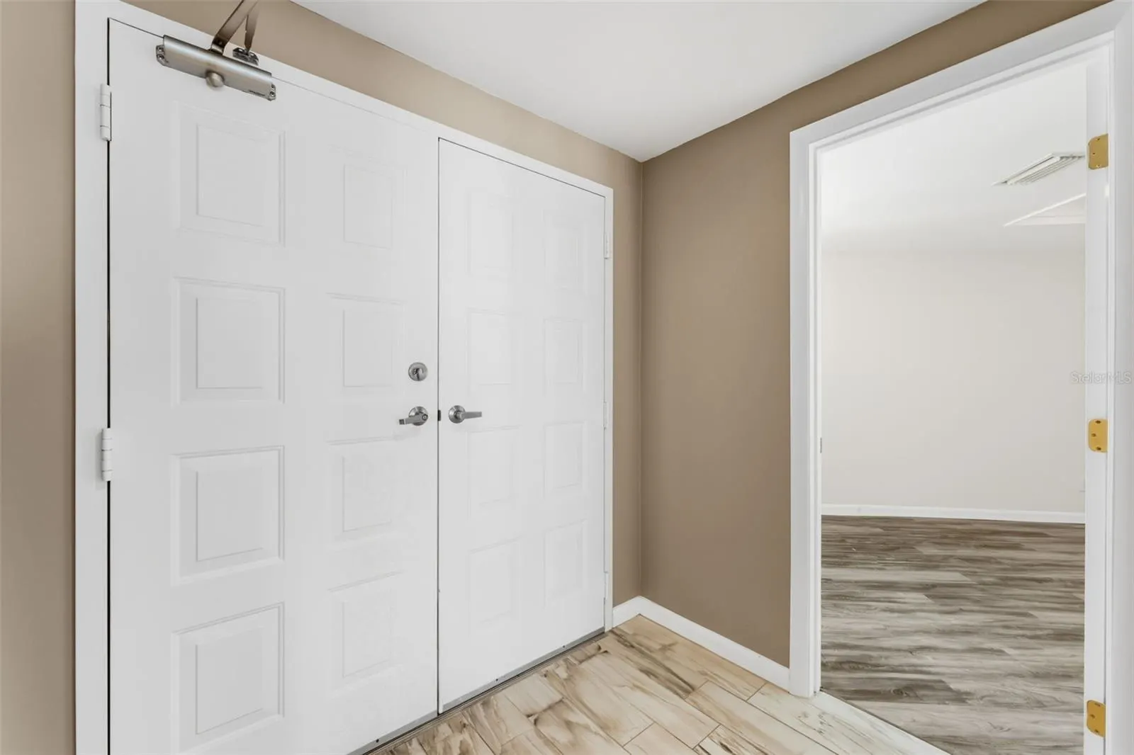 1540 GULF BLVD #1805, #1805