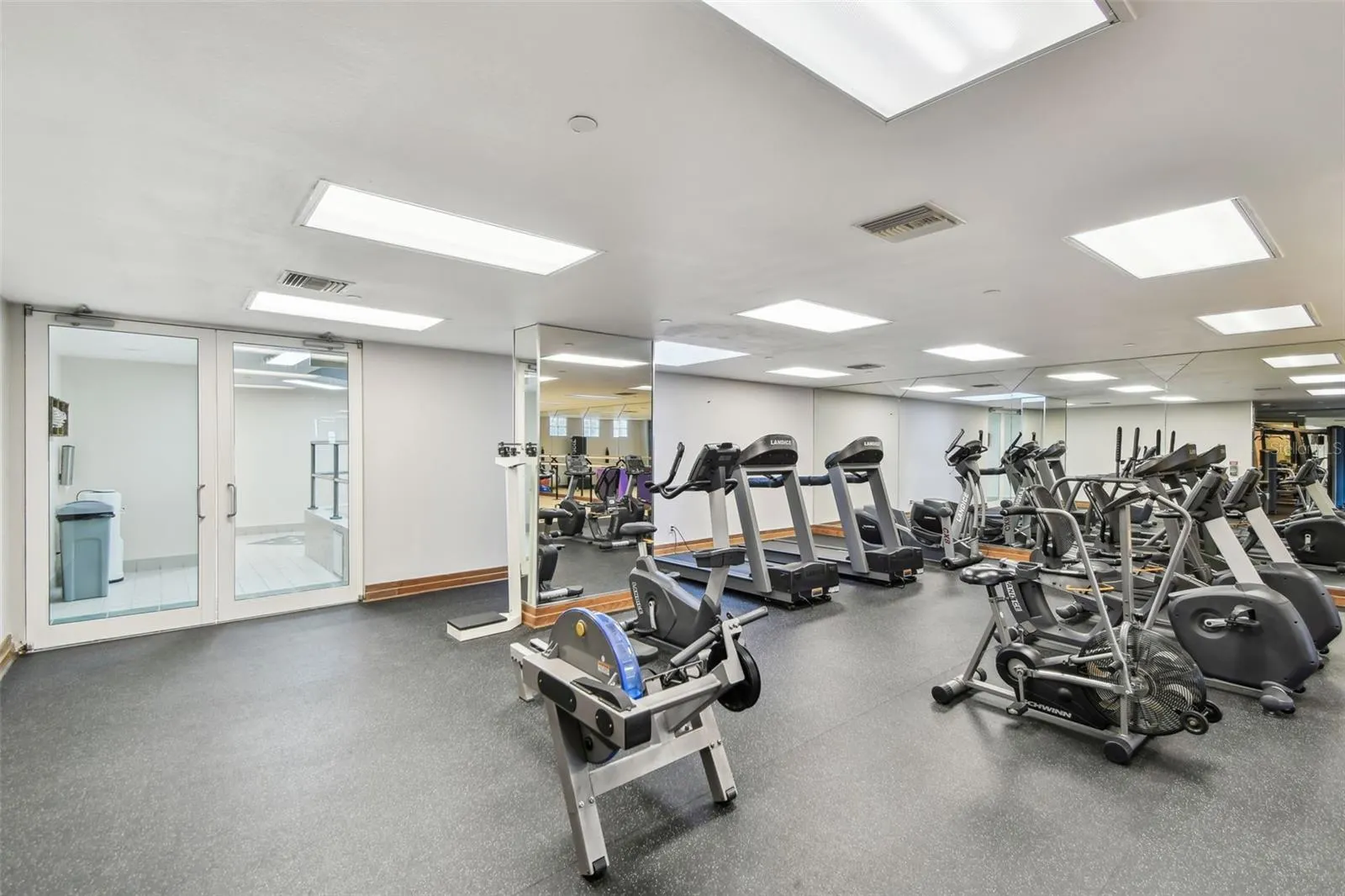 1540 GULF BLVD #1805, #1805