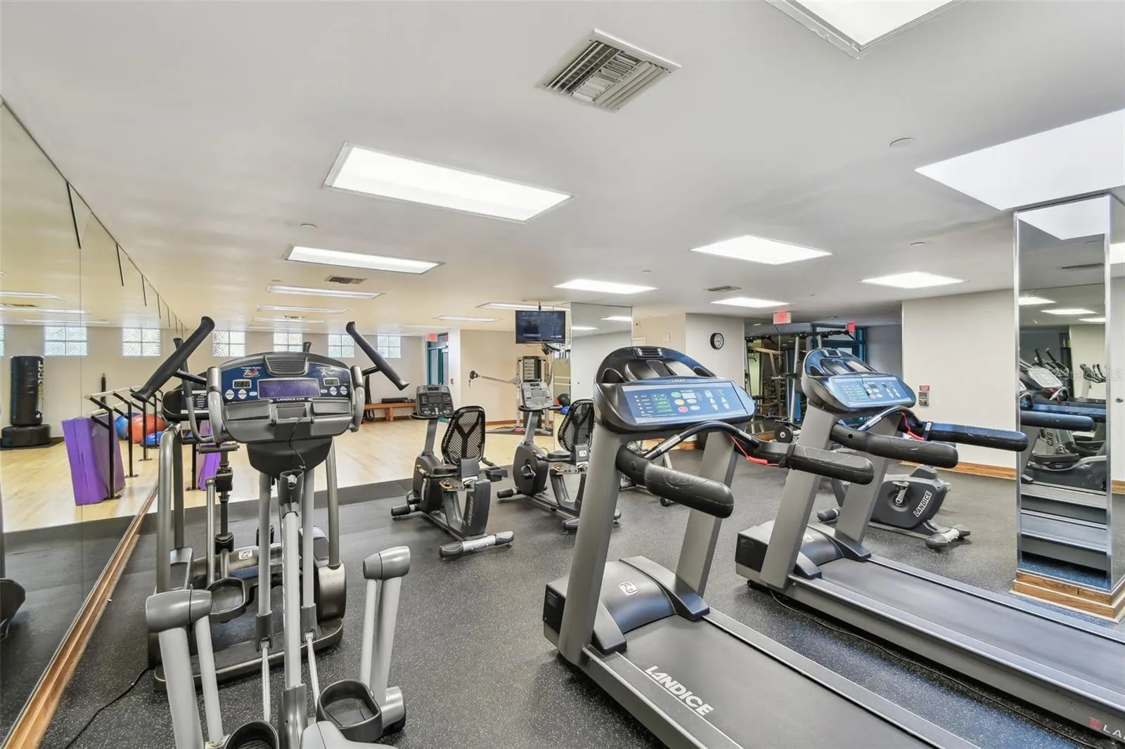 1540 GULF BLVD #1805, #1805