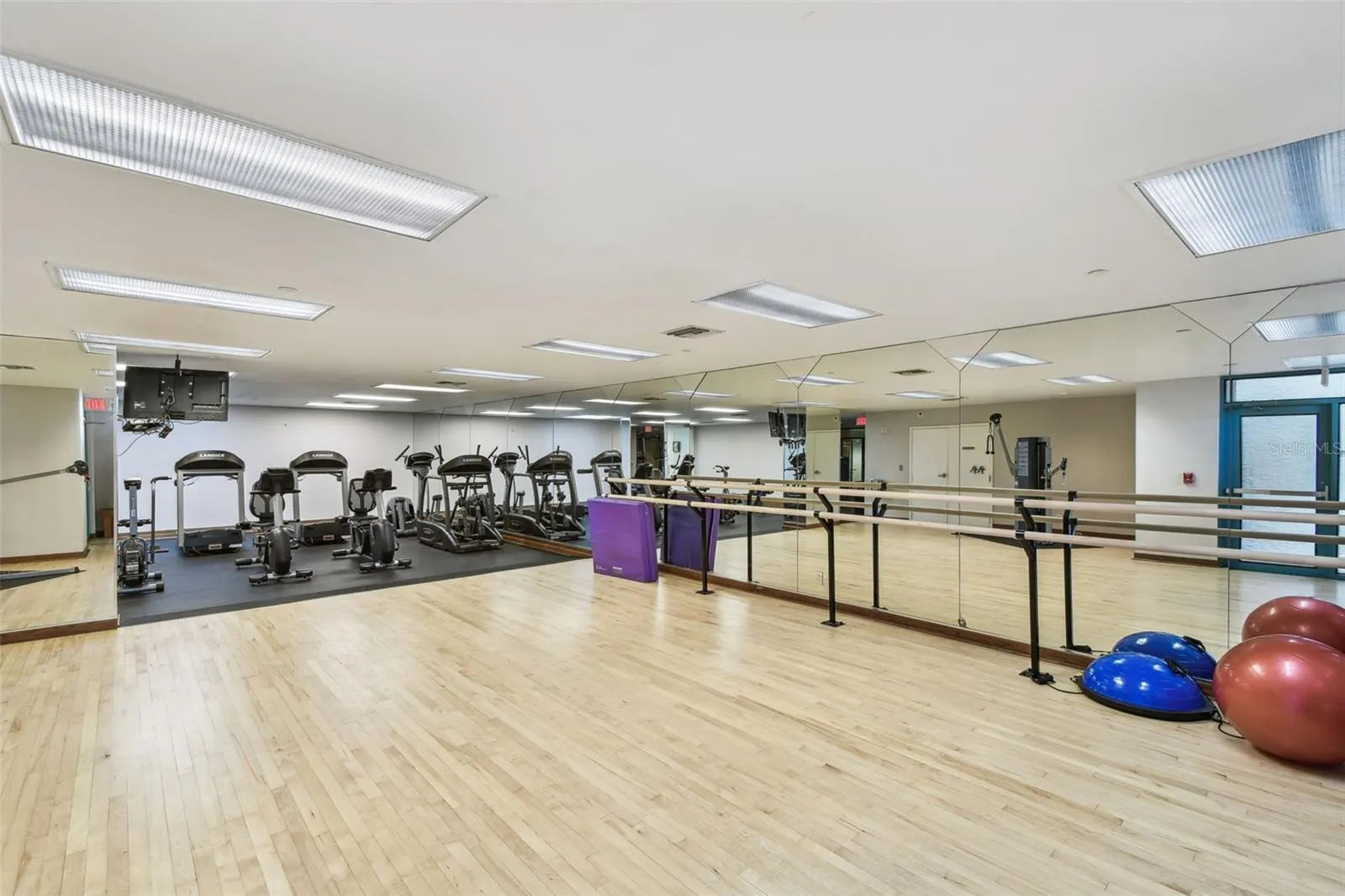 1540 GULF BLVD #1805, #1805