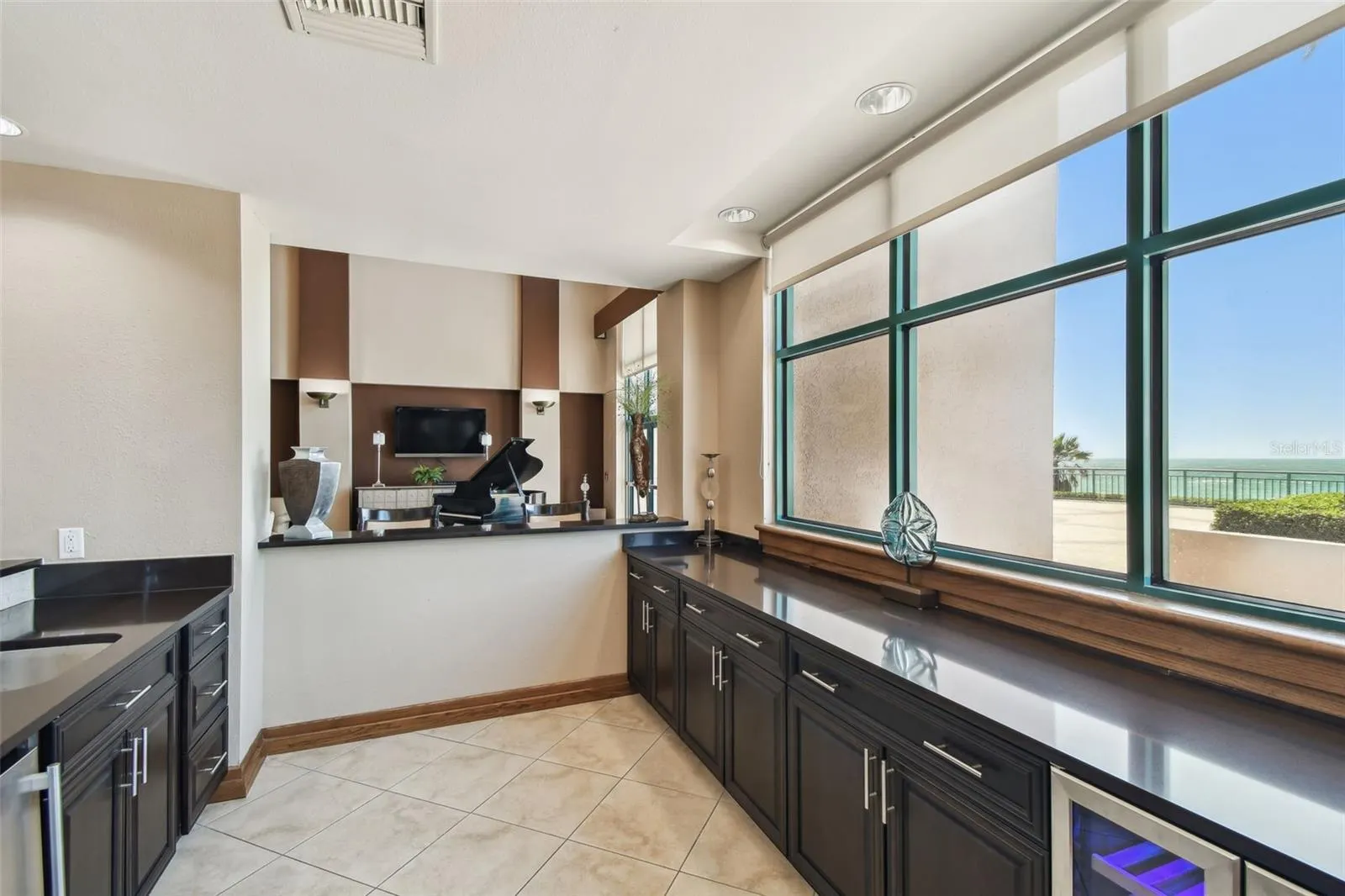 1540 GULF BLVD #1805, #1805