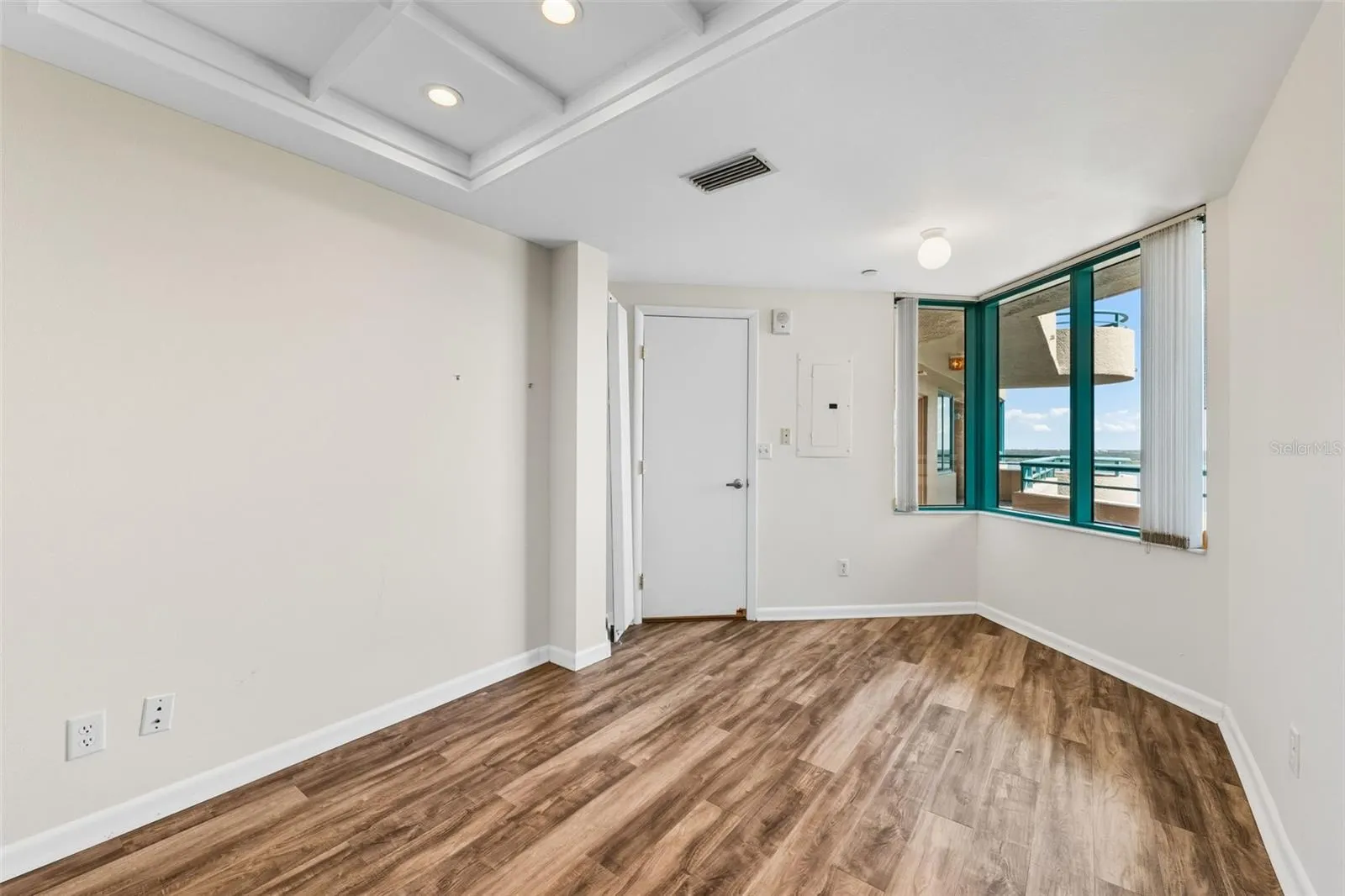 1540 GULF BLVD #1805, #1805