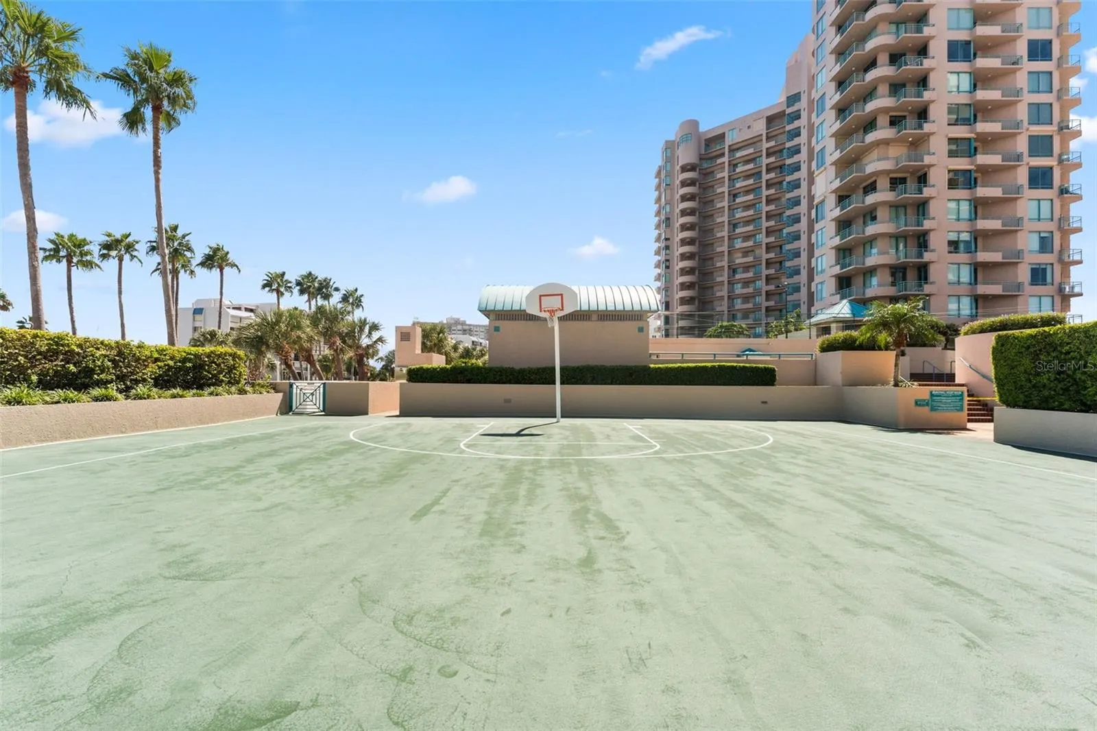 1540 GULF BLVD #1805, #1805
