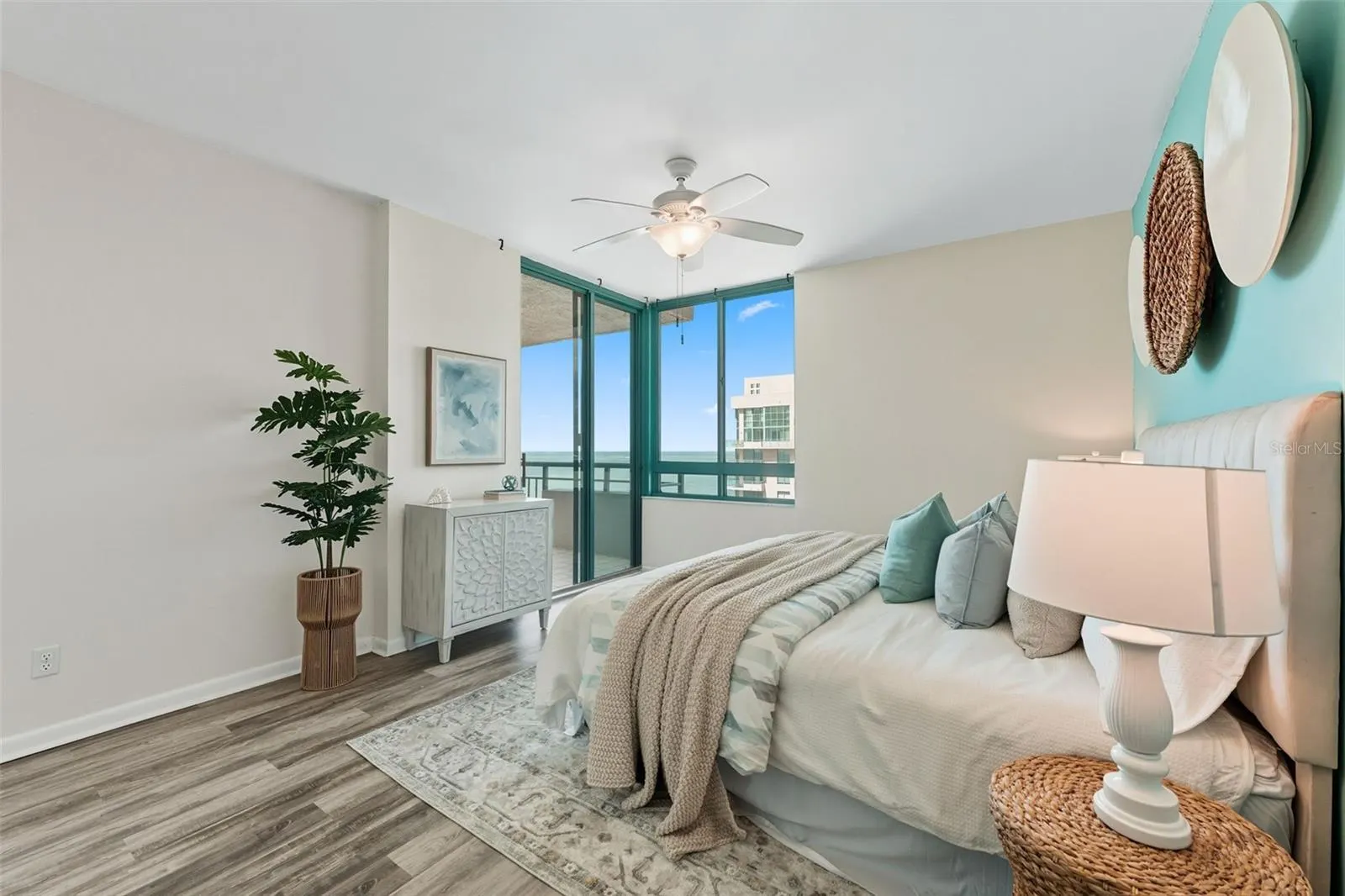 1540 GULF BLVD #1805, #1805