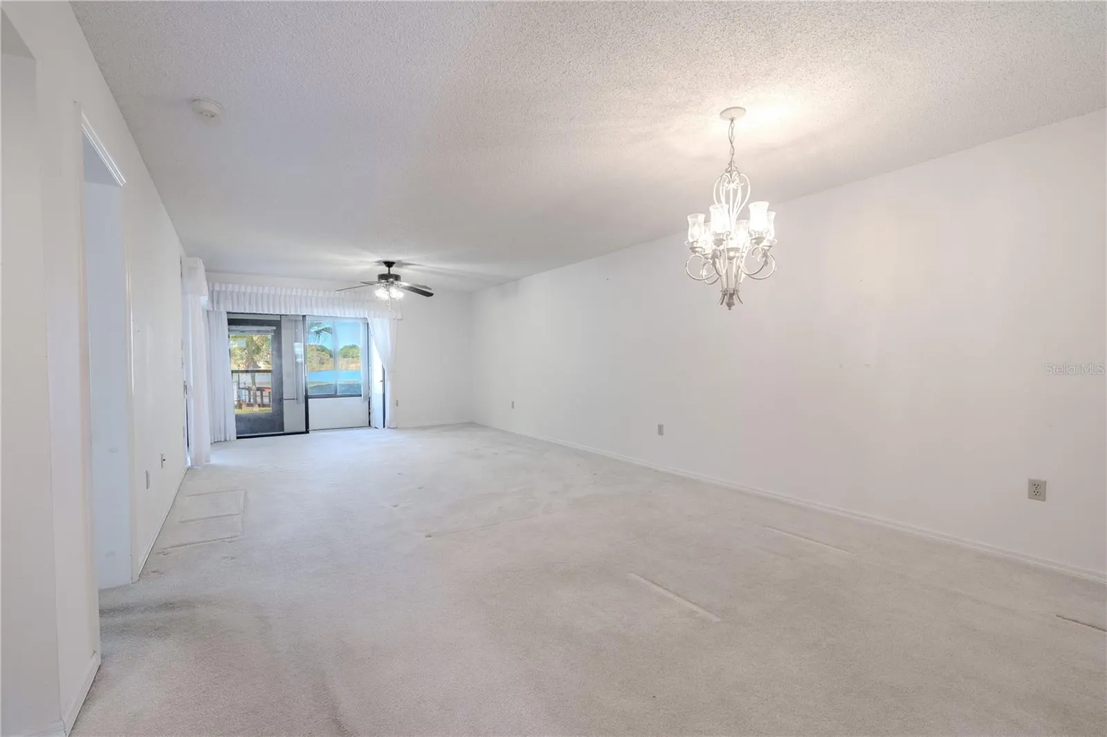 2040 LAKEVIEW DR #101, #101