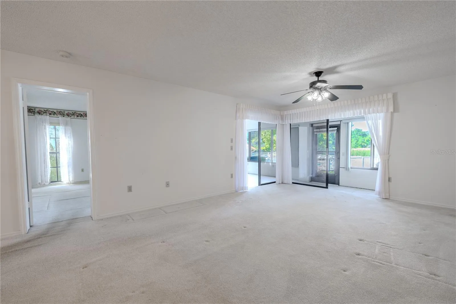 2040 LAKEVIEW DR #101, #101