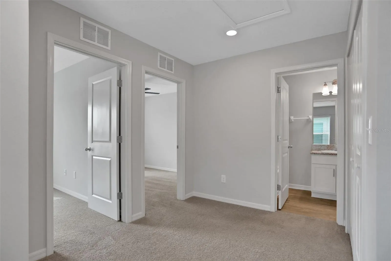 3006 THELMA ST #1/2, #1/2