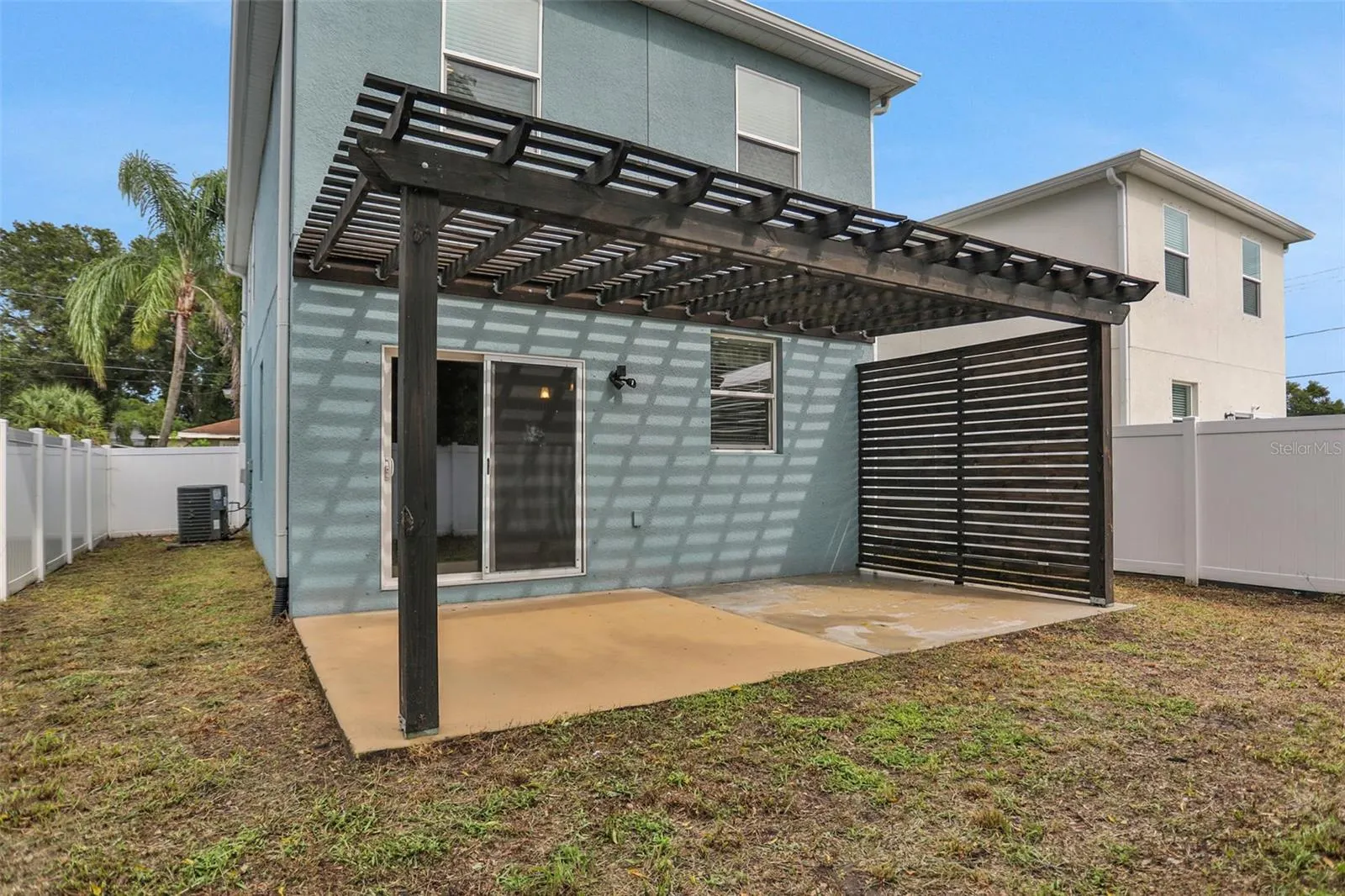 3006 THELMA ST #1/2, #1/2