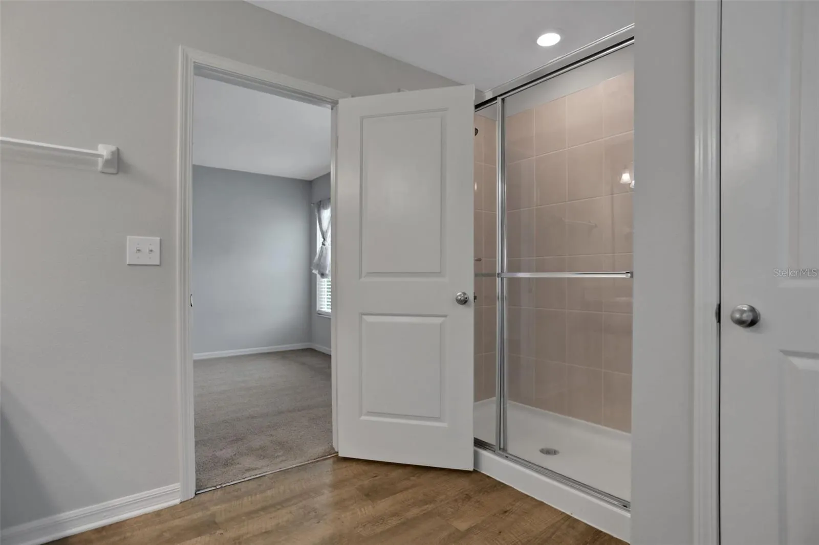 3006 THELMA ST #1/2, #1/2