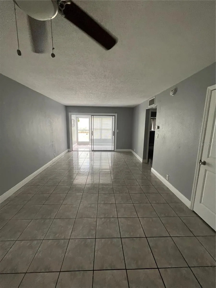 1433 S BELCHER RD #C4, #C4