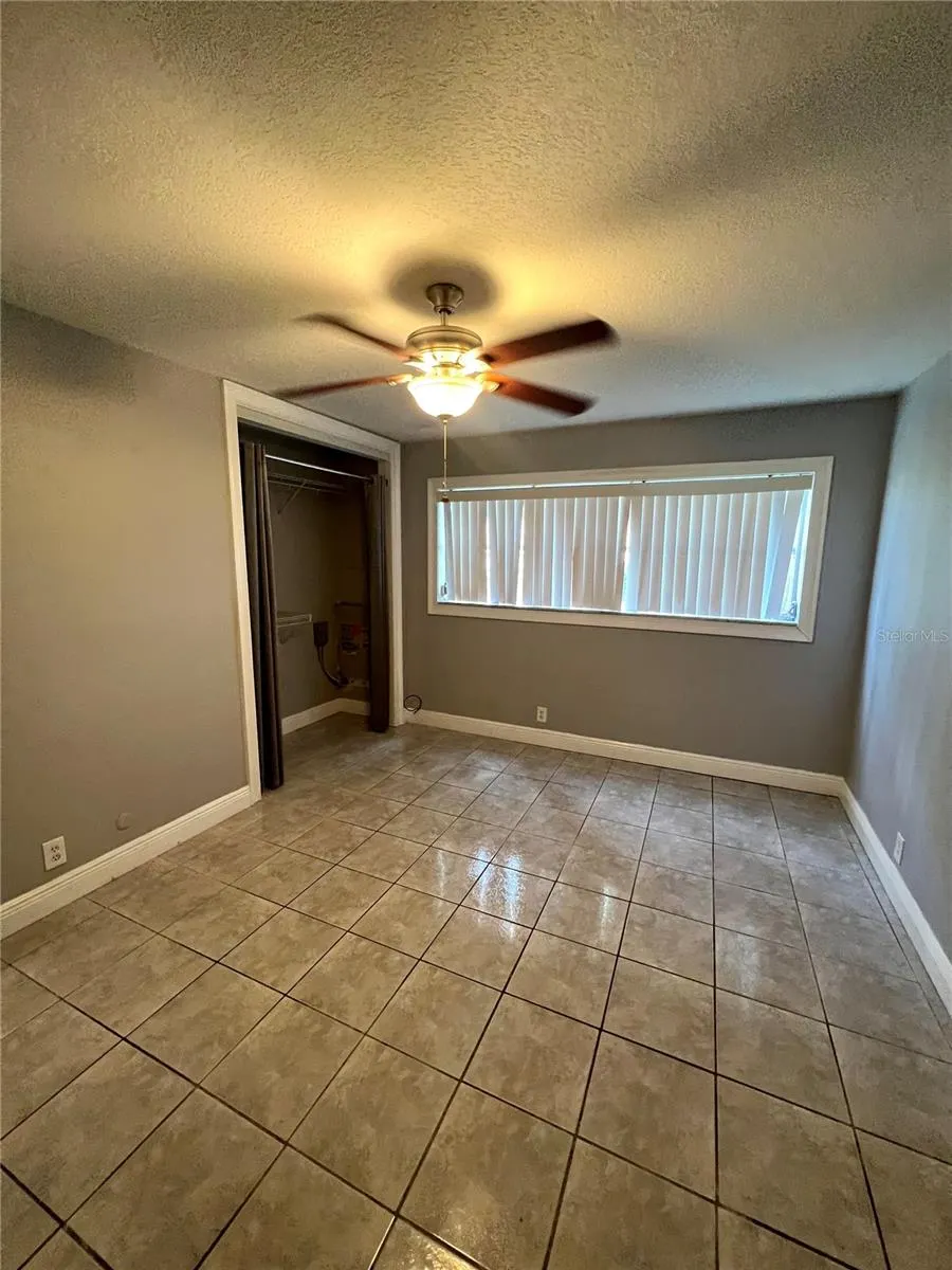 1433 S BELCHER RD #C4, #C4