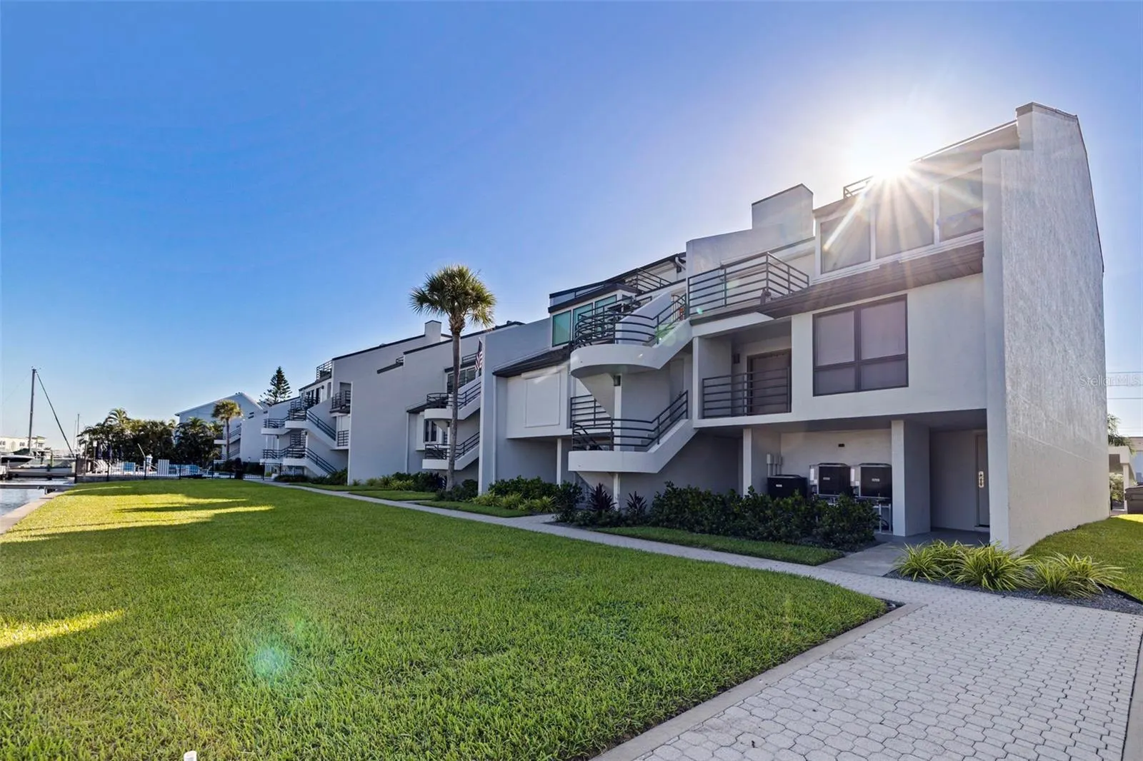 522 PINELLAS BAYWAY S #107, #107