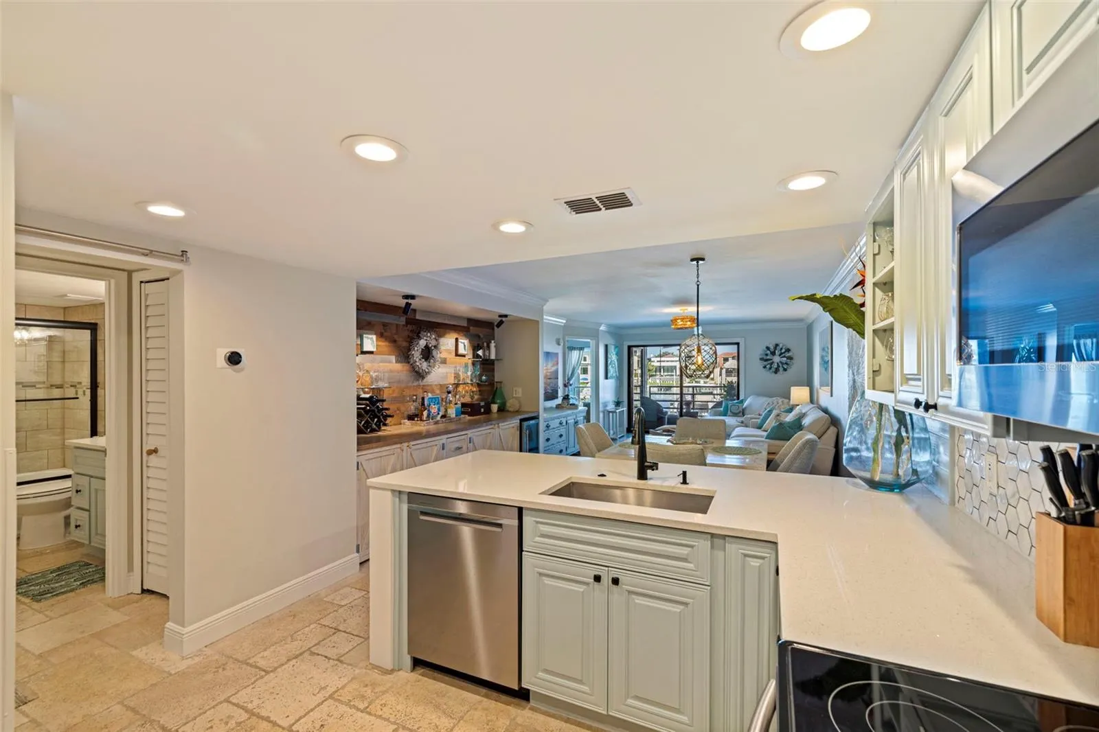 522 PINELLAS BAYWAY S #107, #107