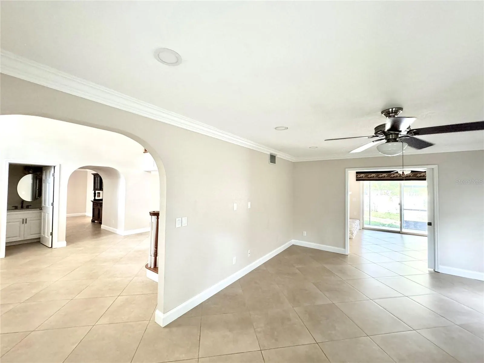 7315 HUNT CLUB LN