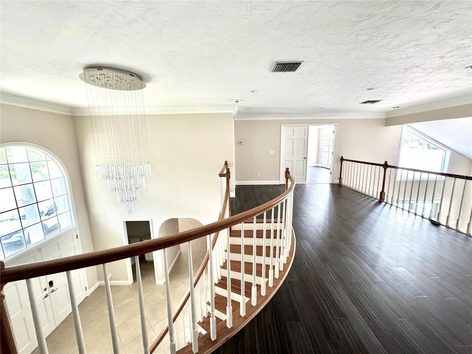 7315 HUNT CLUB LN