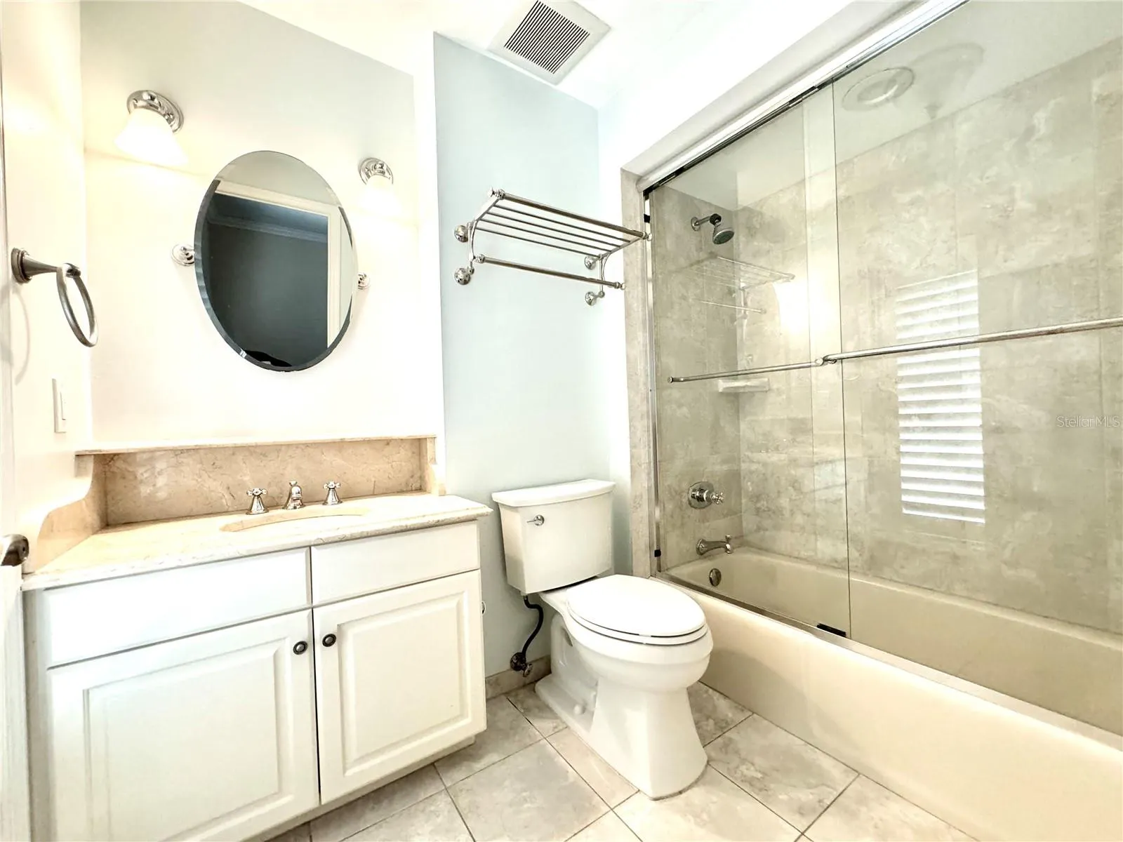 7315 HUNT CLUB LN